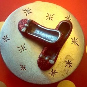 Vintage Wizard of oz  ruby slippers trinket box